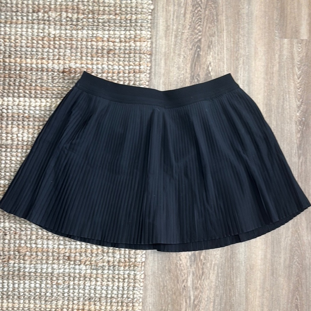 Old Navy Active Pleated Black Skort